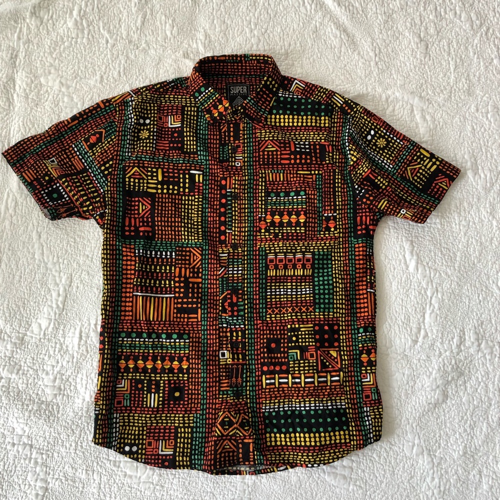NWT Super Massive Men’s Rasta Print Button Down